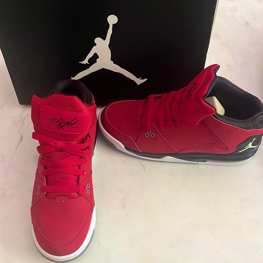 NWT - Jordan Flight Youth Sneaker